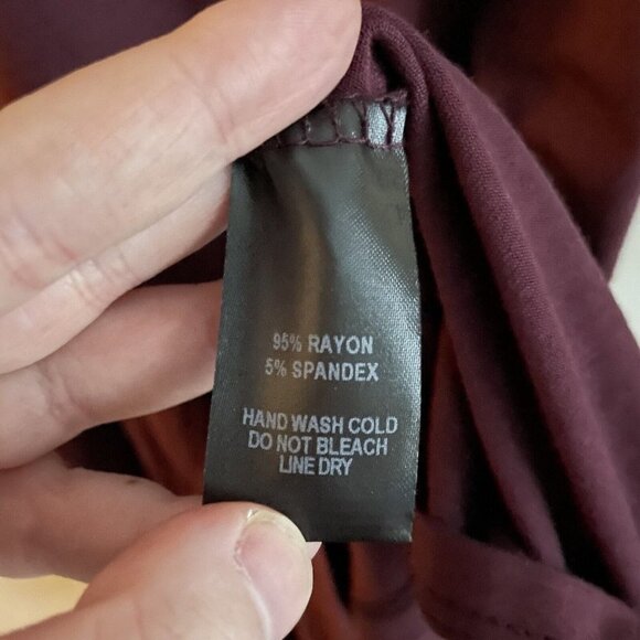 Lulus Wmn S Burgundy Jersey Knit Long Sleeve Backless Kiss And Tell Sheath Dress - Picture 7 of 10